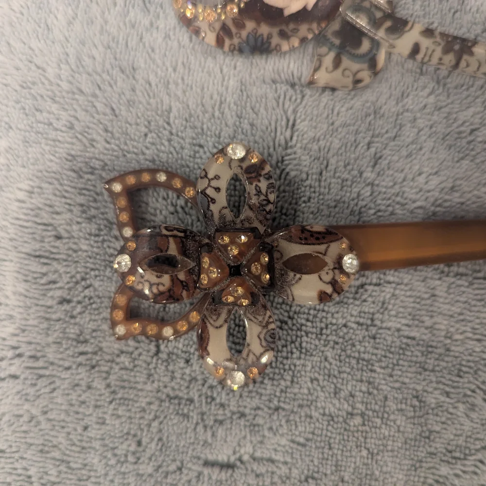 Vintage Art Deco Celluloid Rhinestone Floral Hair Sticks Set - Picture 4 of 6